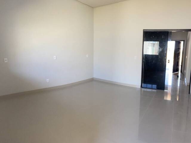 Casa para Venda em Juína - 3